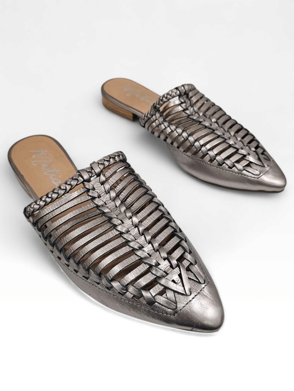MATISSE Solstice Metallic Gray Woven Pointed Toe Woven Mules 6M